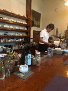 5E624A5B-B2DA-49F4-9718-205E339E3372